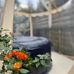 Duplex Trespoey - - Place De Parking Apartment *